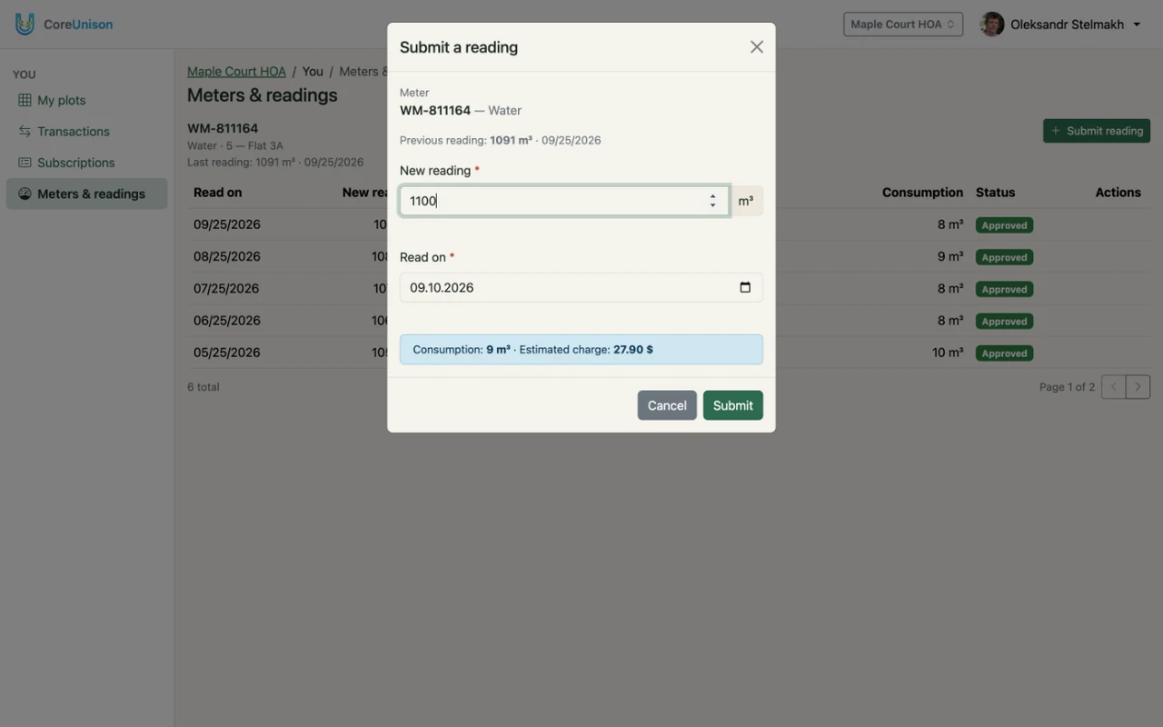 Submitting a water meter reading: the previous reading, the new value and the estimated charge